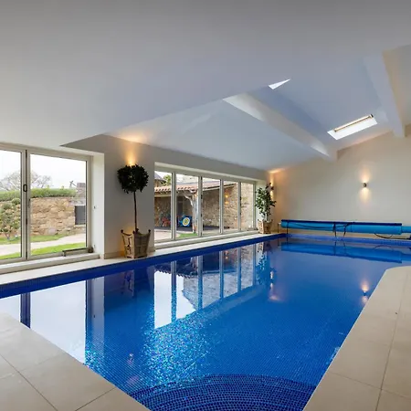 Osgoodby House With Private Indoor Heated Swimming Pool And Spectacular Views *