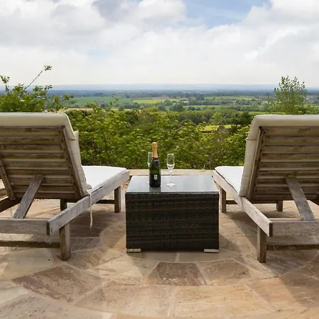 Osgoodby House With Swimming Pool And Spectacular Views