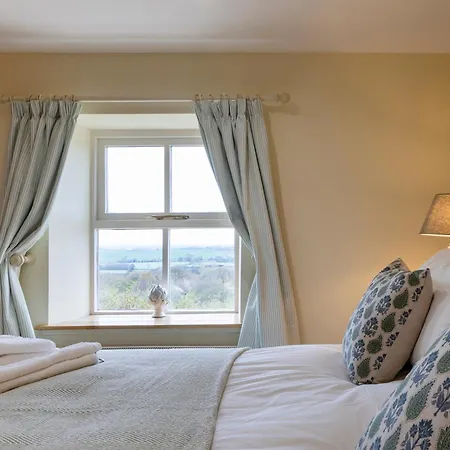 Osgoodby House With Private Indoor Heated Swimming Pool And Spectacular Views Guest house *