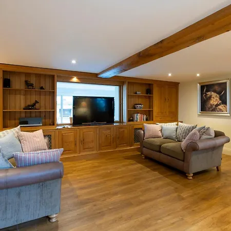 Osgoodby House With Private Indoor Heated Swimming Pool And Spectacular Views *